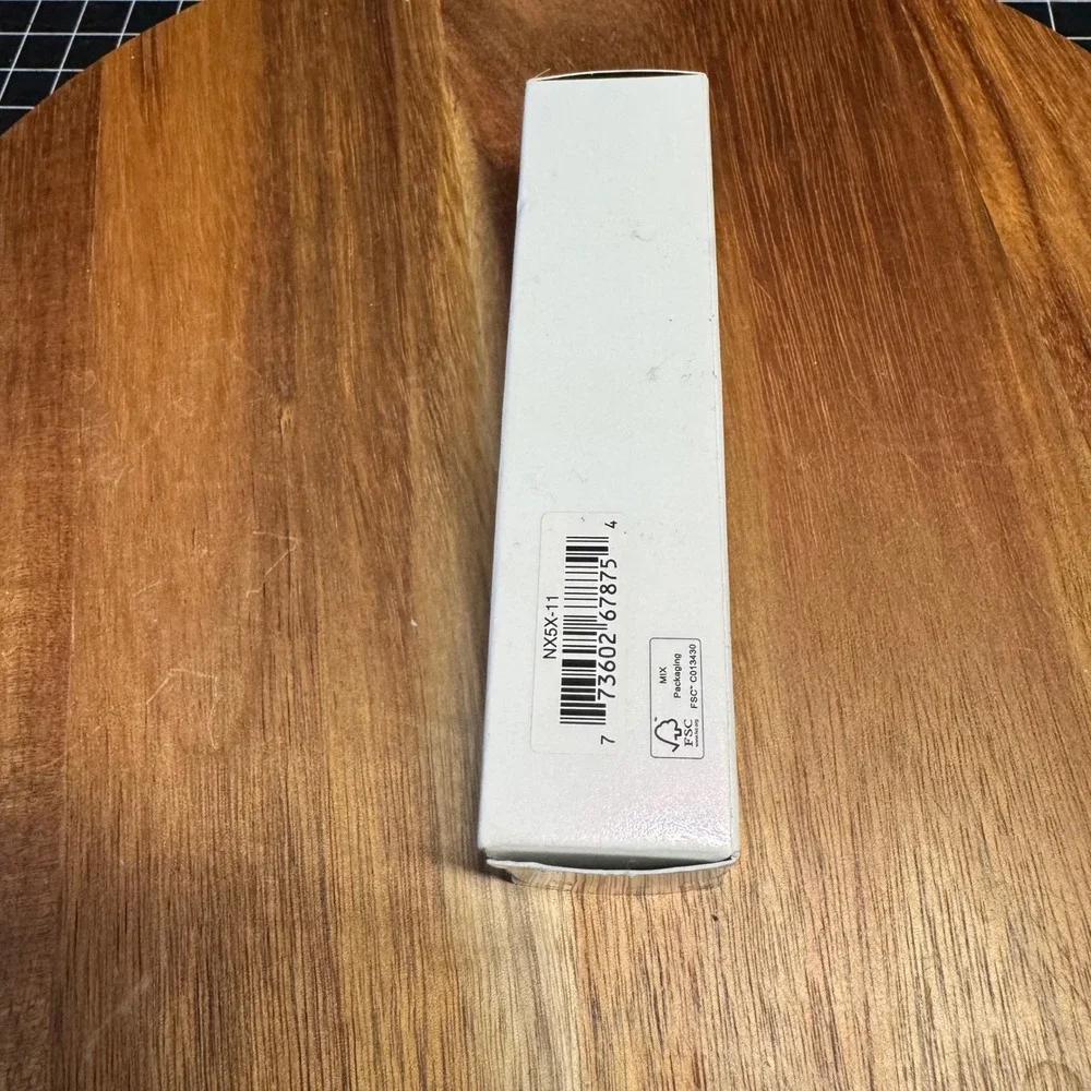 MAC Strobe Dewy Skin Tint Medium 3 Sheer Illuminated Tinted Moisturizer 1oz 30ml
